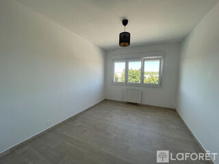  Appartement à louer 2 pièces 51 m²