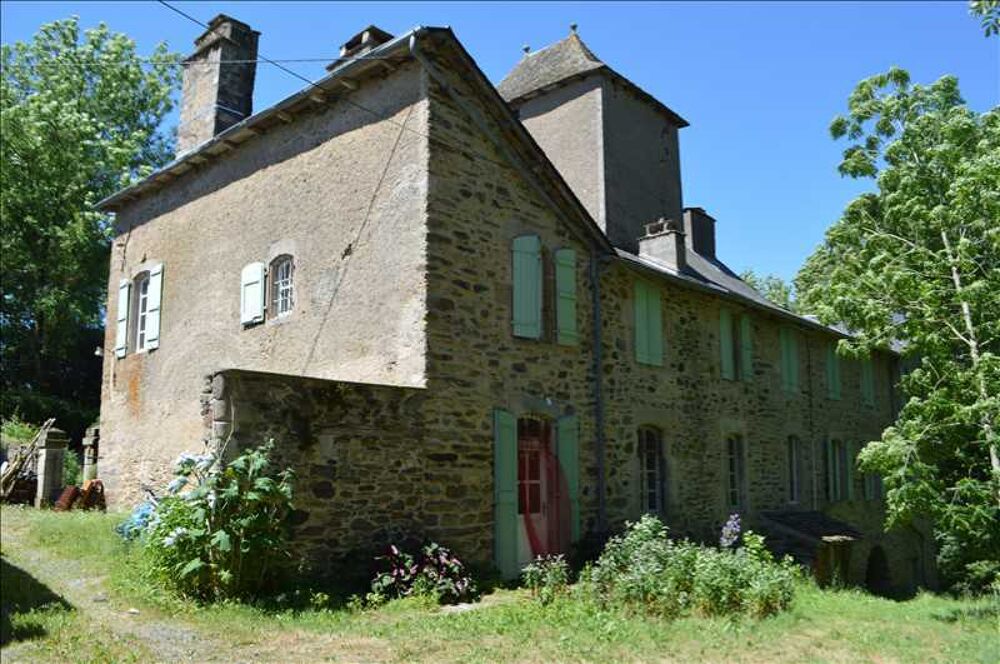 Vente Villa Château, ancienne maison à aménager et dépendance - Arvieu Arvieu