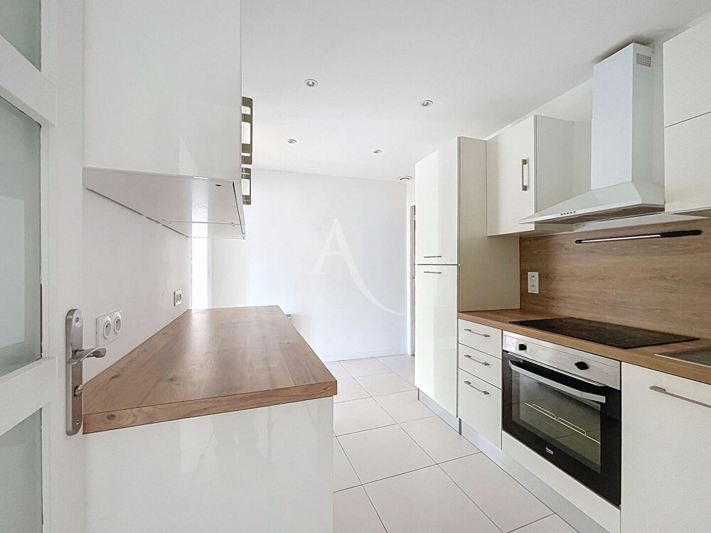 Location Appartement Appartement 3 pièces de 63.56 m² - Saint-Germain-en-Laye, centre-ville Saint germain en laye