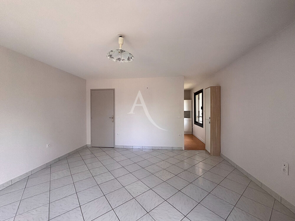 Vente Appartement Appartement - studio résidence sénior avec vue sur la Mayenne Laval