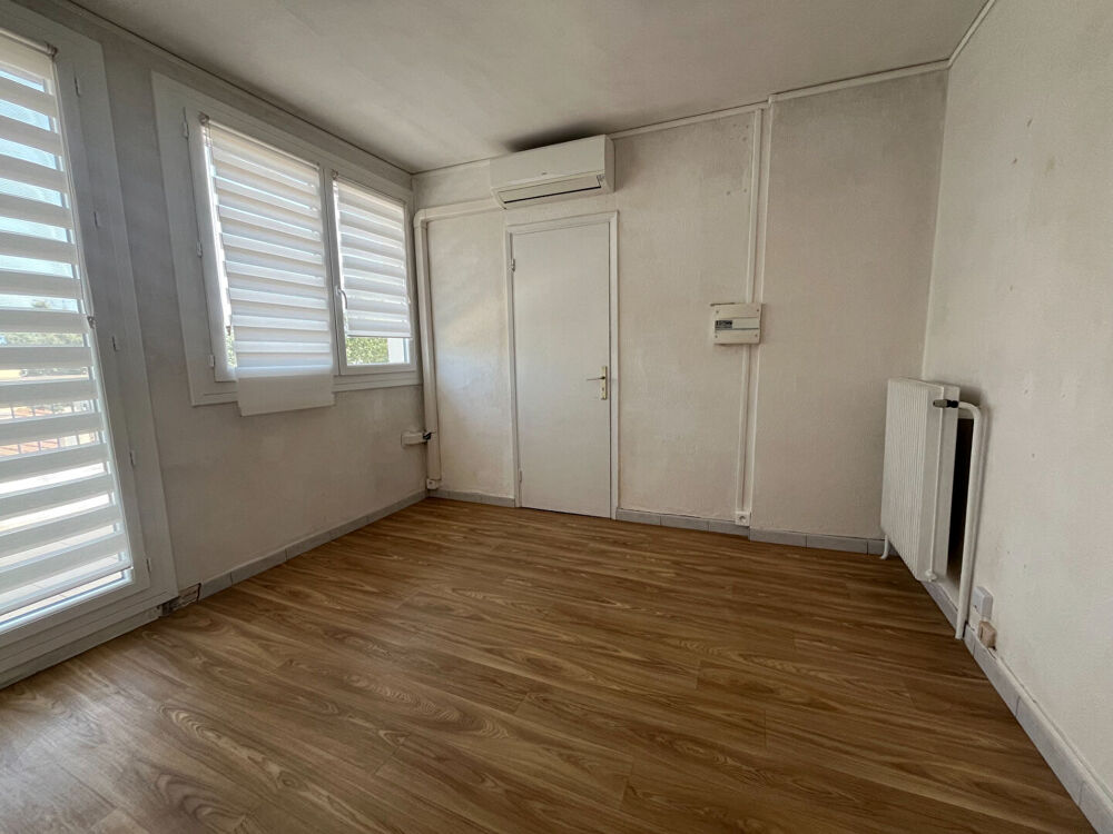   A LOUER - BUREAU SITUE A CAGNES-SUR-MER, AU COEUR DU CENTRE-VILLE Cagnes sur mer
