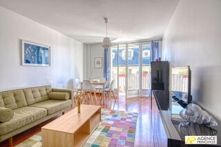 Vente Appartement Versailles Notre-Dame Les Prés - Appartement 3 pièces 55.49 m² carrez situé au 2ème étage  avec balcon, cave et parking Versailles