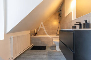  Immeuble � vendre 298 m�