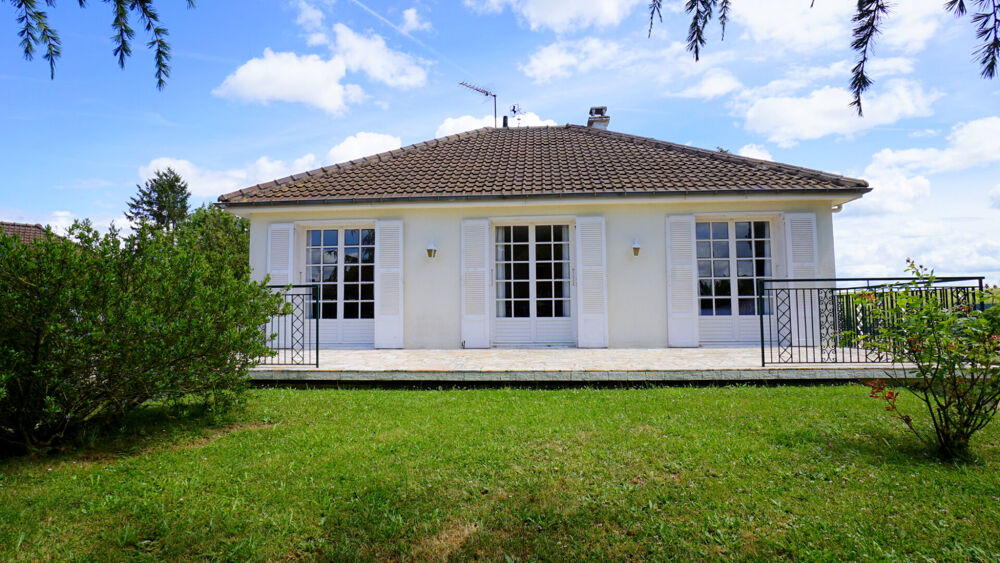 Maison avec sous-sol - 3 chambres - 1198m² de terrain