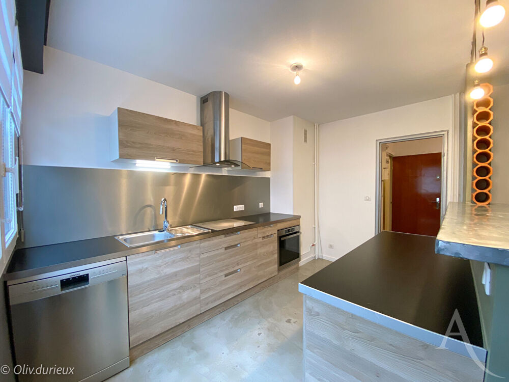 Appartement 3 chambres parking privatif centre-ville de Bourges !