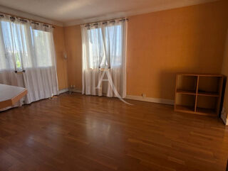  Appartement à louer 3 pièces 66 m²