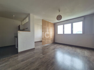  Appartement à louer 1 pièce 32 m²