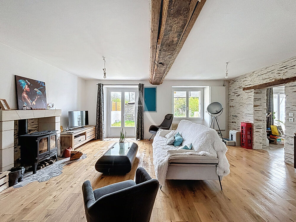 Maison 7 pièces 147 m² · à Angrie · 147 m² · 234 350 €