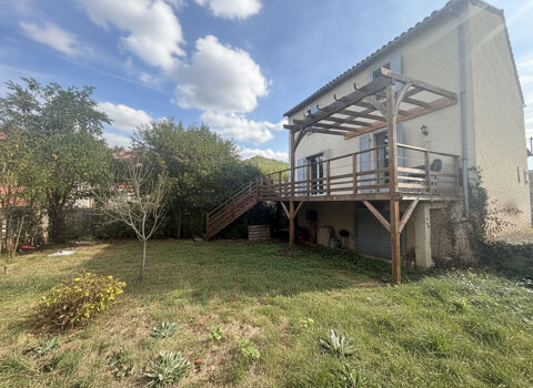   15' de Cahors: Maison de village  en pierre - 5 pièces Maison - 5 pièce(s) - 140 m²