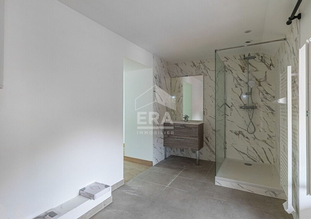 Location Appartement Magnifique appartement sous les combles, refait à neuf - 41m2 - Tarare Tarare