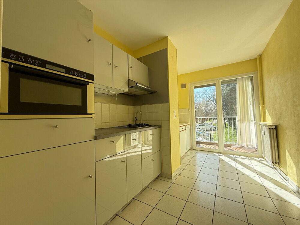 Appartement Lons-Le-Saunier 4 pièces / 2 chambres / 78 m²