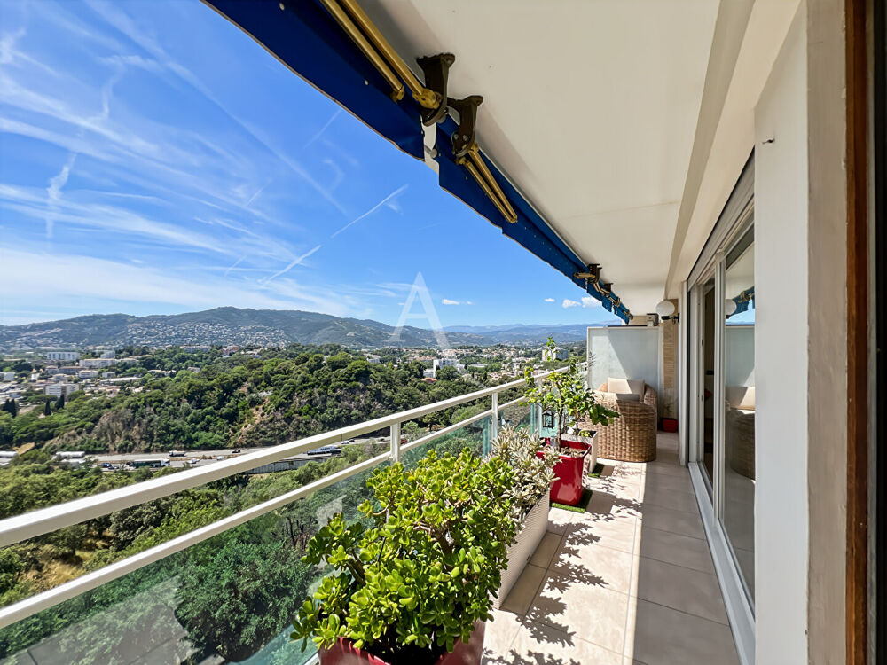 Vente Appartement LE CANNET très beau 4 pièces de 83 m² avec terrasse, cave et aperçu mer Le cannet