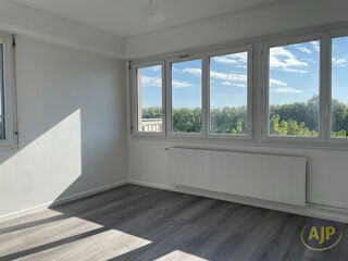 Vente Appartement Appartement  4 pièce(s) SAINTES Saintes