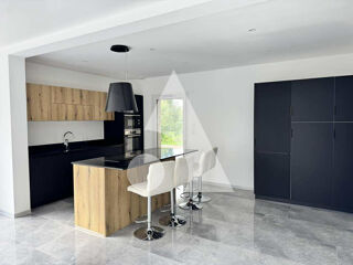  Maison � vendre 5 pi�ces 145 m�