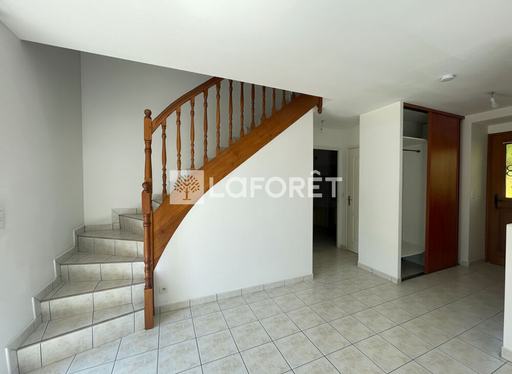 Location Maison Maison Sainte Marie 5 pièce(s) 105 m2 Sainte marie