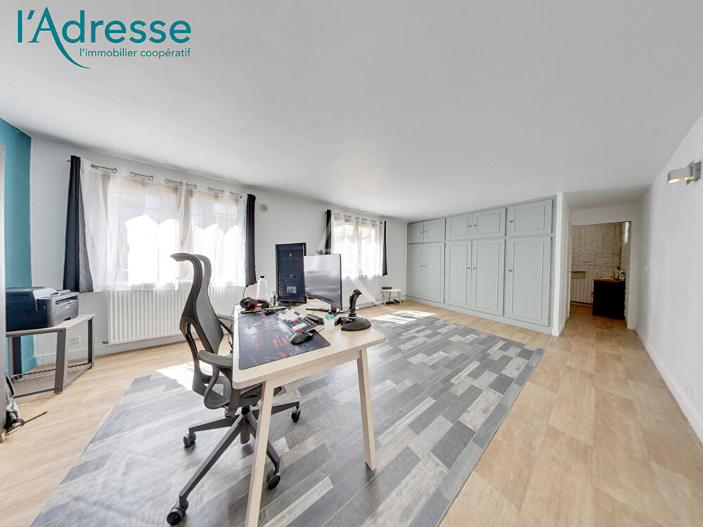 Vente Maison SEULEMENT 10 MINUTES À PIED du RER C!! Vitry sur seine