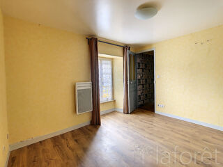  Immeuble à vendre 3 pièces 110 m²
