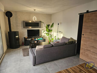  Maison à louer 6 pièces 123 m²