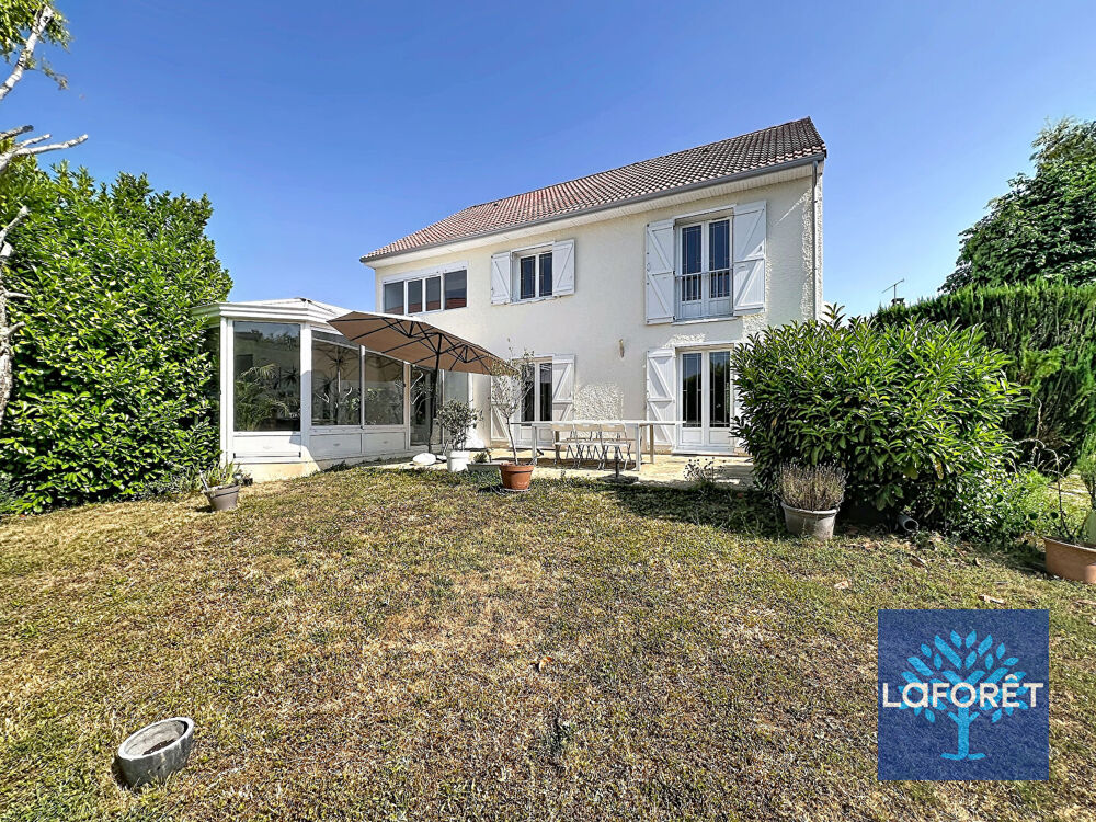 Maison LA FERTE ALAIS - 7 pièce(s) - 4 chambre(s) - terrain 699 m² environ
