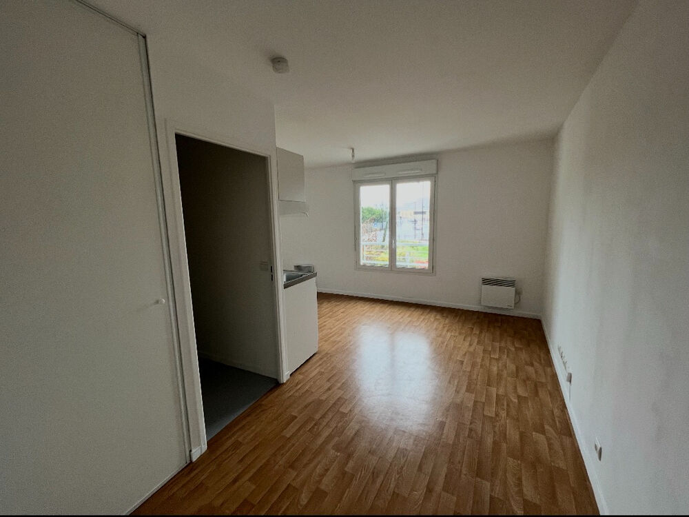 Appartement Corbeil Essonnes 1 pièce(s) 22 m2