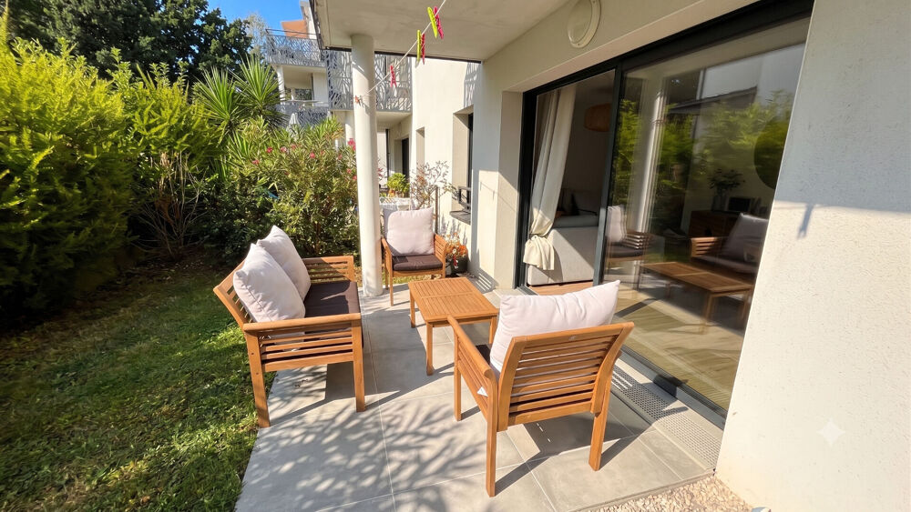 Fouesnant, bourg à pied, très bel appartement T2 avec terrasse.
