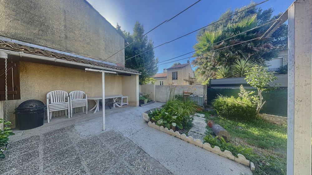 Maison Avignon 7 pièce(s) 123.30 m2 - CELLIER, GARAGE ET PISCINE