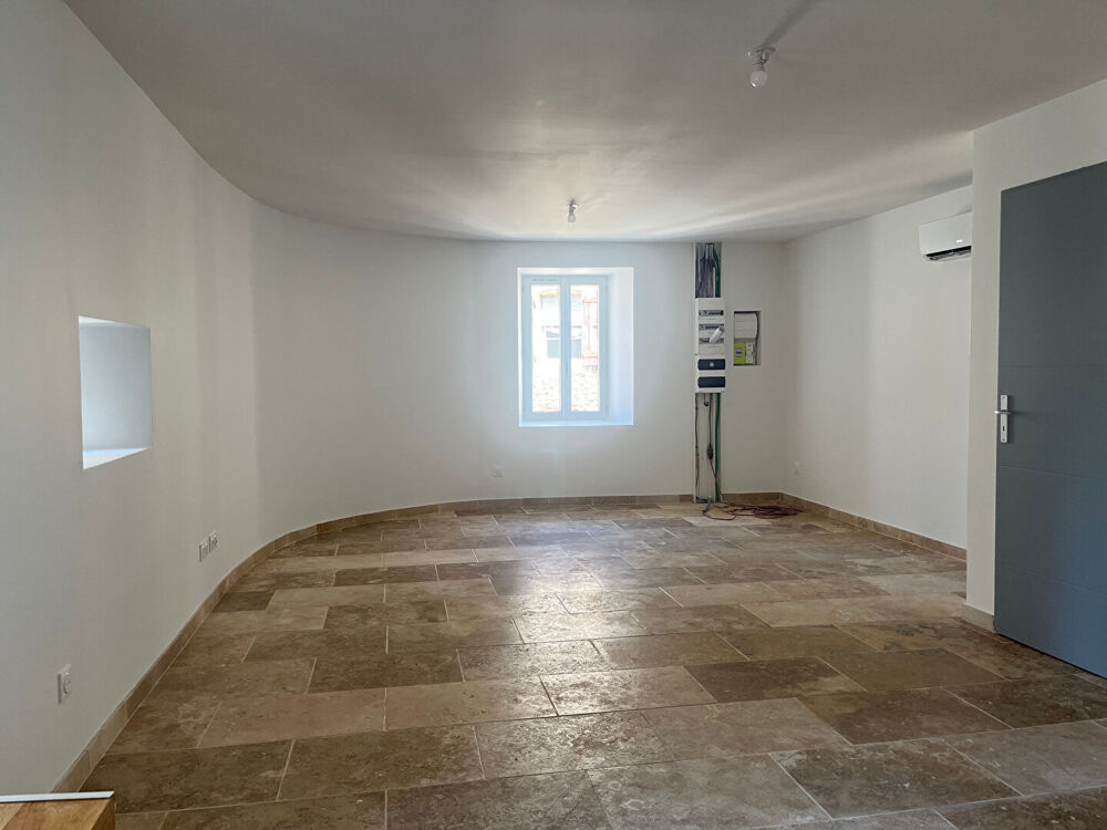 Appartement T4 rénové en duplex