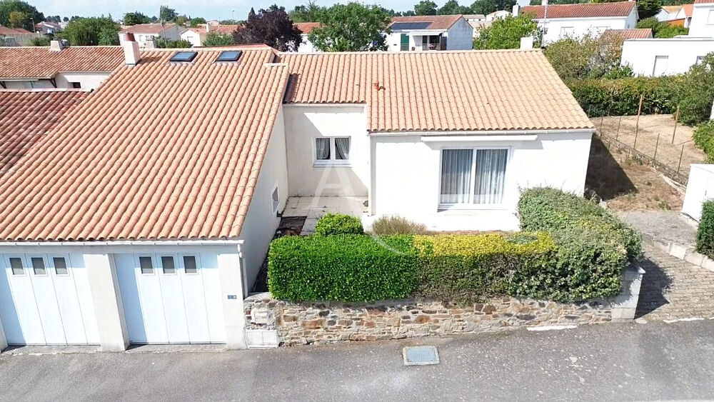 Maison plain-pied 138m² au coeur du Poiré-sur-Vie : volumes, potentiel et emplacement privilégié