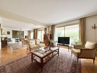  Appartement  vendre 4 pices 142 m