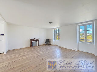  Appartement à louer 3 pièces 75 m²