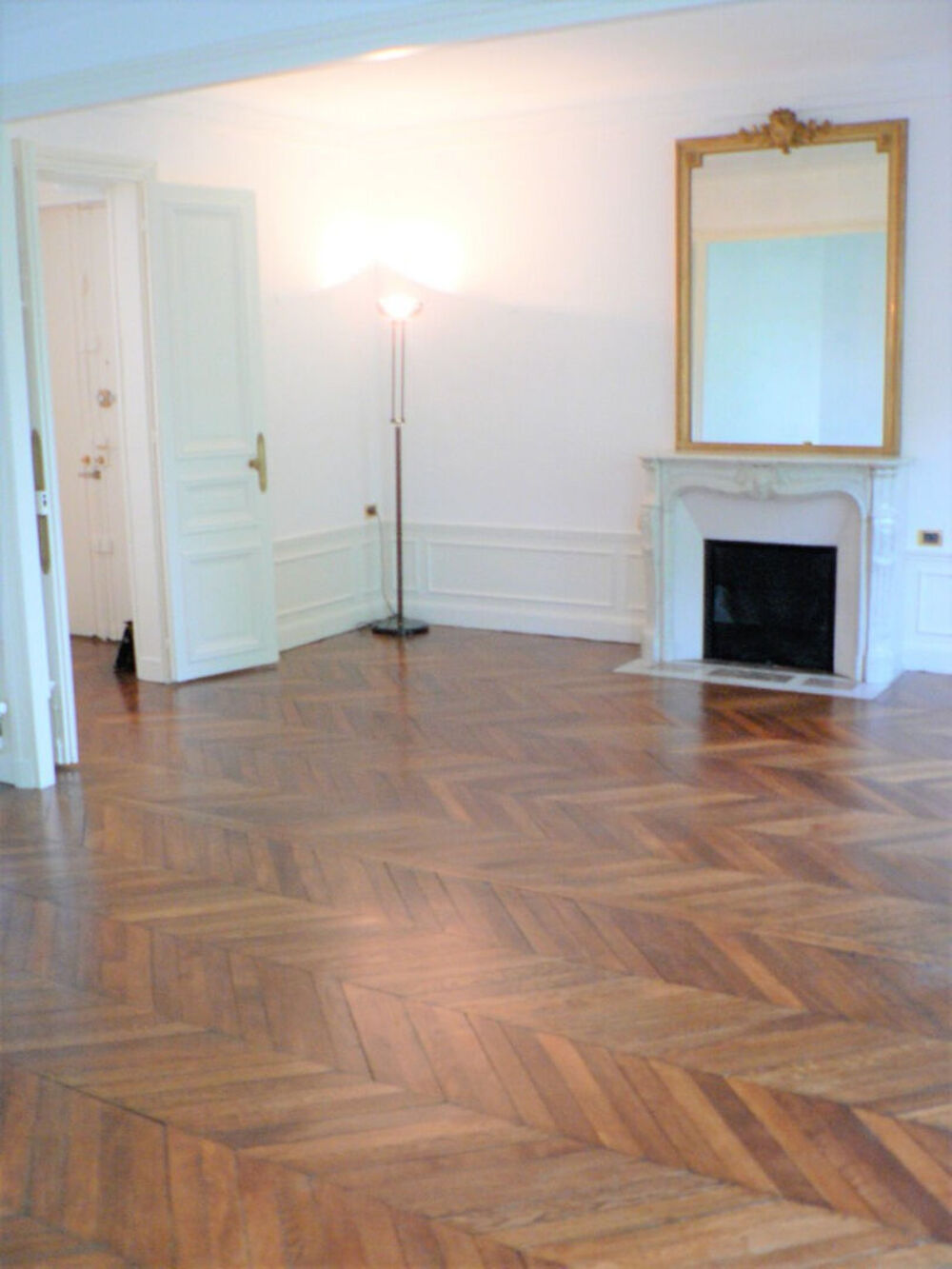 Vente Appartement VIAGER LIBRE - RARE A LA VENTE Paris 8