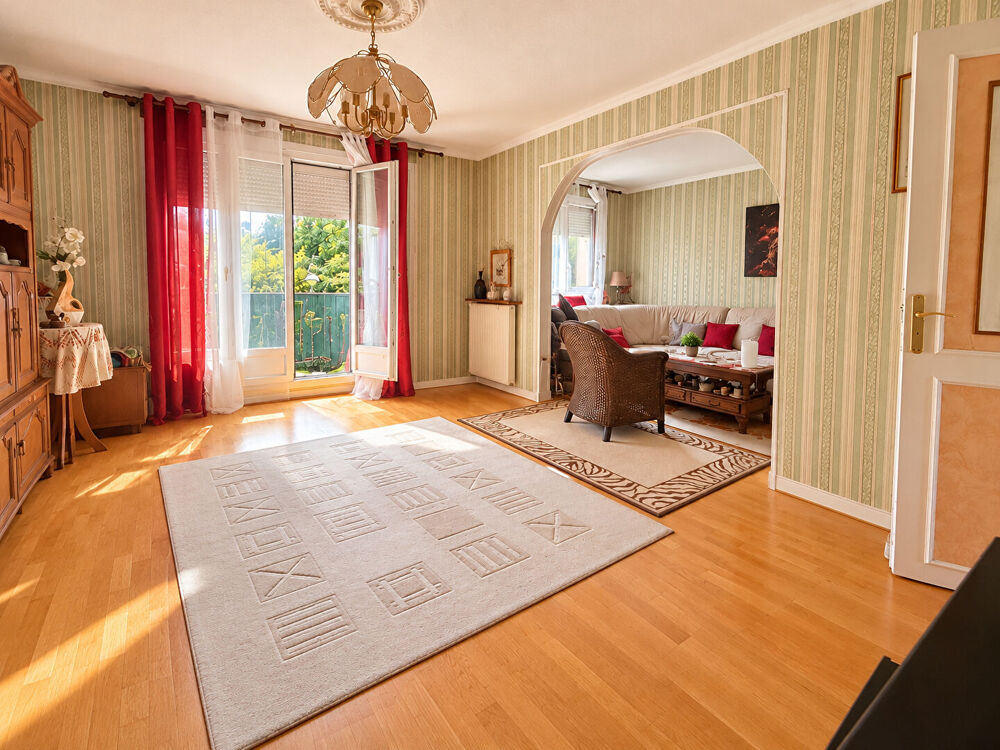 Vente Appartement SPACIEUX 4 PIÈCES DE 83,45 M² - POSSIBILITÉ 3 CHAMBRES - AVEC BALCON - PARKING ET CAVE Neuilly sur marne