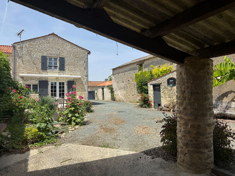 Maison VOUILLE LES MARAIS - 5 pièce(s) - 109 m2