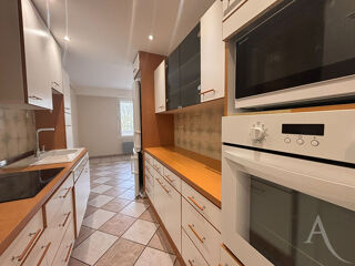  Appartement � louer 3 pi�ces 82 m�