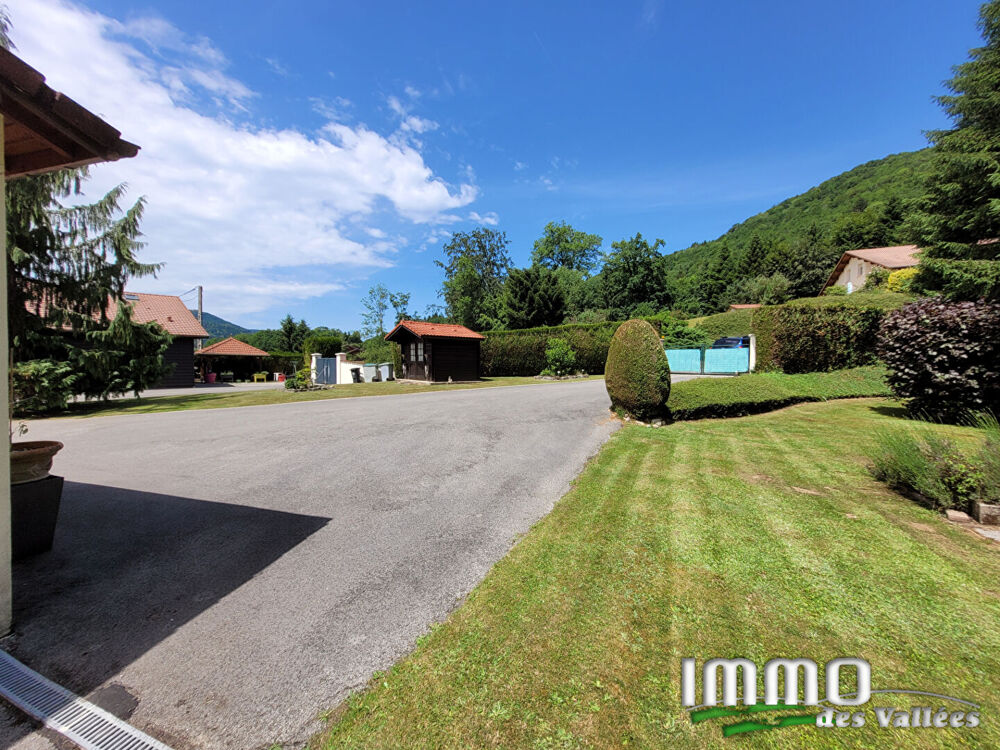 Chalet 7 chambres et dépendance - 280 m²