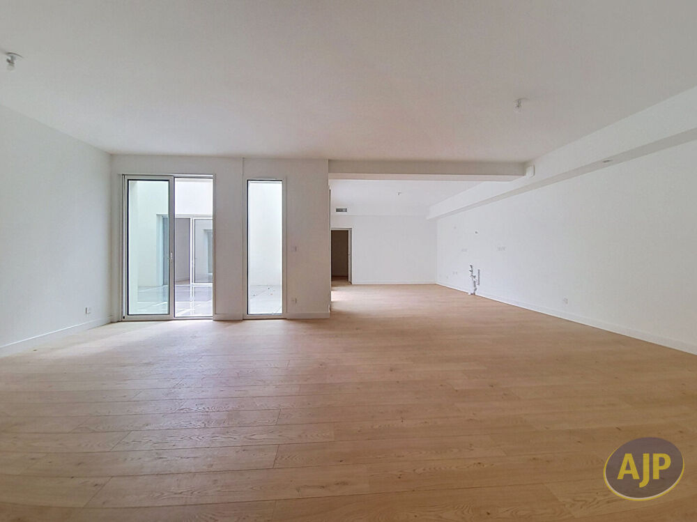 BORDEAUX ST AUGUSTIN - APT T4 AVEC PATIO ET GARAGE