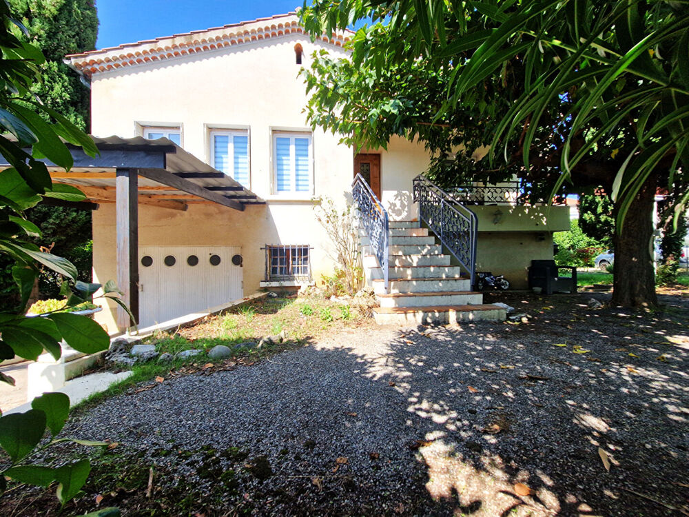 A vendre maison 3 chambres avec terrain