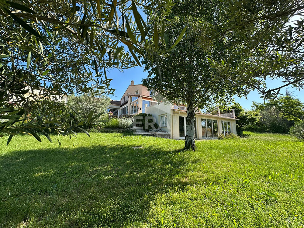 à vendre  Maison Cruis (04230)