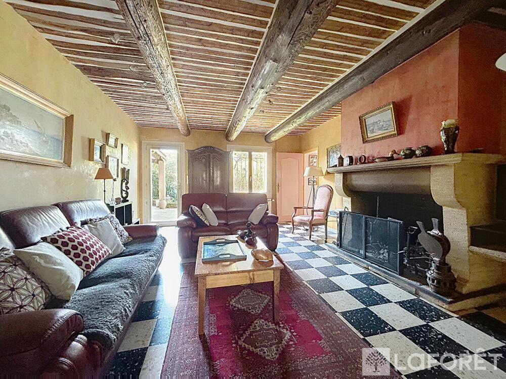 Vente Maison UCHAUX - Maison avec charme, 5 chambres, jardin 1000m² avec piscine Uchaux