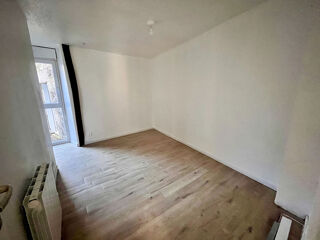  Appartement à louer 2 pièces 33 m²