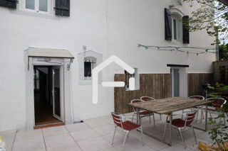  Maison � vendre 6 pi�ces 230 m�