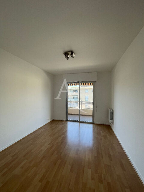  Appartement  louer 4 pices 100 m