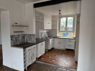  Maison à louer 7 pièces 119 m²