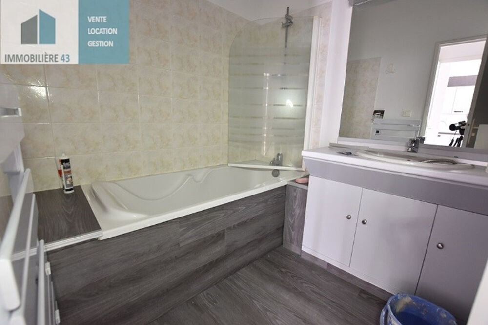 Location Appartement APPARTEMENT T4 LE PUY EN VELAY - 4 pièce(s) - 84 m2 Le puy en velay