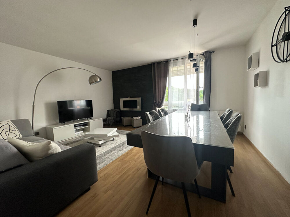Location Appartement Appartement à Ris Orangis de  4 pièces de 84 m2 Ris orangis
