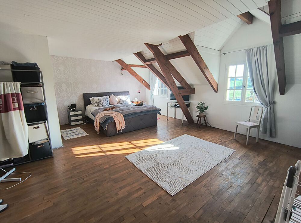 CREUSE - Maison polyvalente de 5 chambres avec piscine, dépendances et possibilité d'aménager un gîte