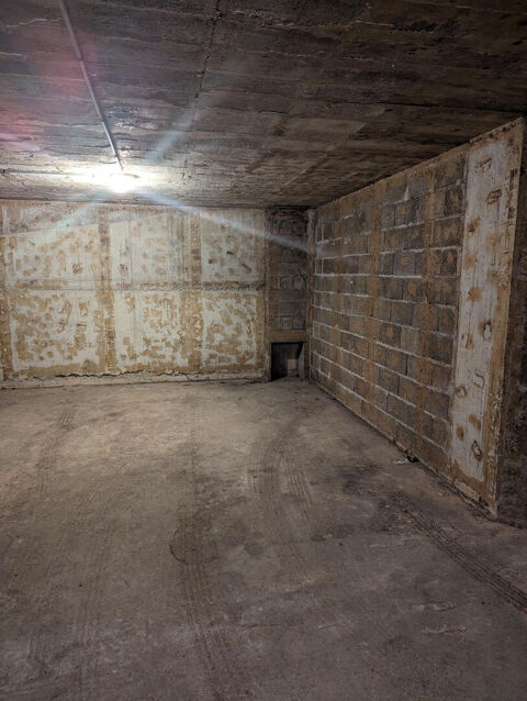  Parking / Garage � louer 