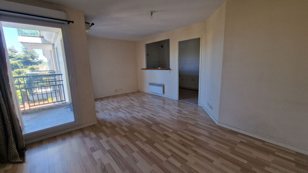 Appartement Mantes La Ville 3 pièces de 54 m² avec parking S/sol