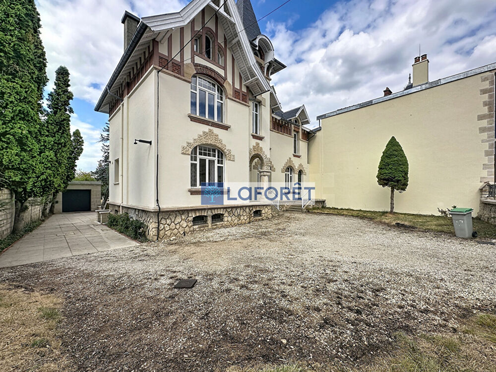 Maison Saint-dizier 7 pièce(s) 222 m2