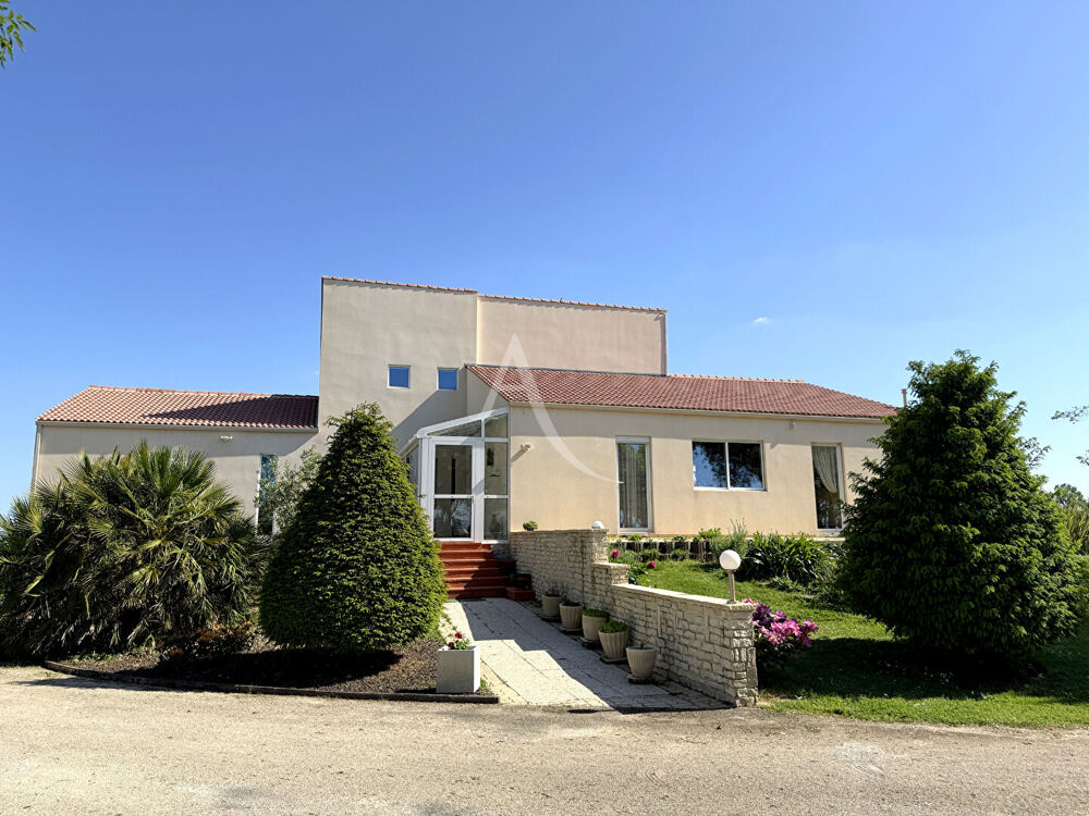 Vente Maison Maison 271 m² La Jonchère La jonchÈre